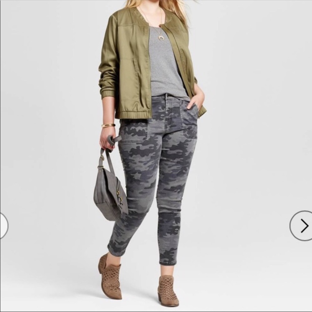 AVA & VIV Super Stretch Jegging Camo Jeans 22W